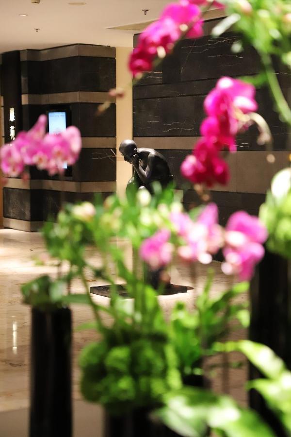 Renaissance Beijing Capital Hotel Экстерьер фото